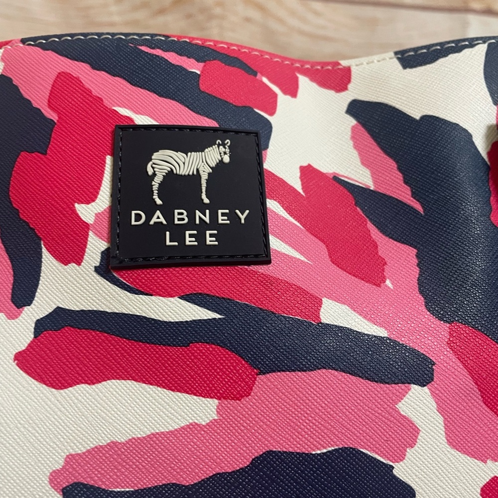 Dabney Lee Large Tote Bag w/Removable Pouch floral pink blue New - Picture 3 of 14